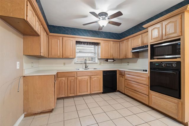 1626 Post Oak Drive, Irving, TX 75061