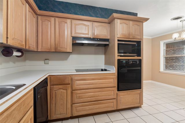 1626 Post Oak Drive, Irving, TX 75061