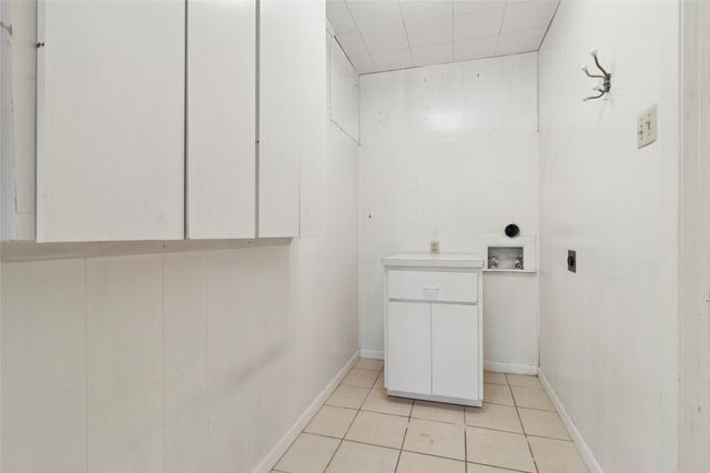 1626 Post Oak Drive, Irving, TX 75061