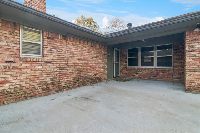 1626 Post Oak Drive, Irving, TX 75061