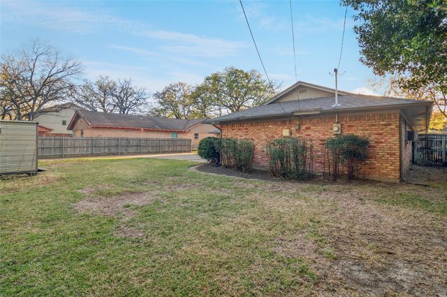 1626 Post Oak Drive, Irving, TX 75061