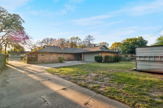 1626 Post Oak Drive, Irving, TX 75061