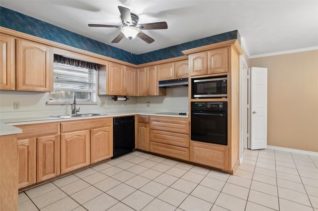 1626 Post Oak Drive, Irving, TX 75061