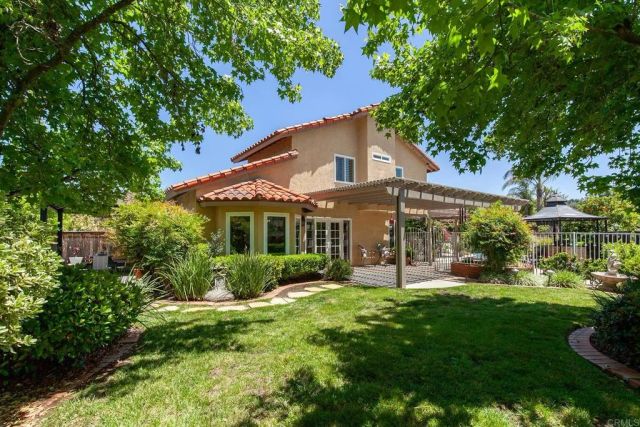 8866 Bridle Run, Alpine, CA 91901