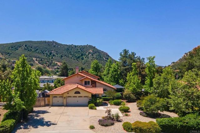 8866 Bridle Run, Alpine, CA 91901