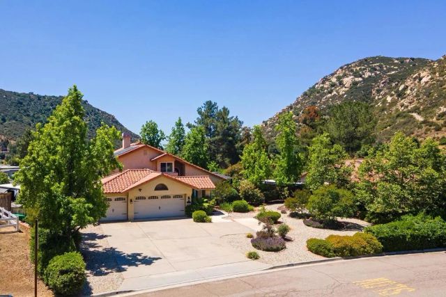 8866 Bridle Run, Alpine, CA 91901