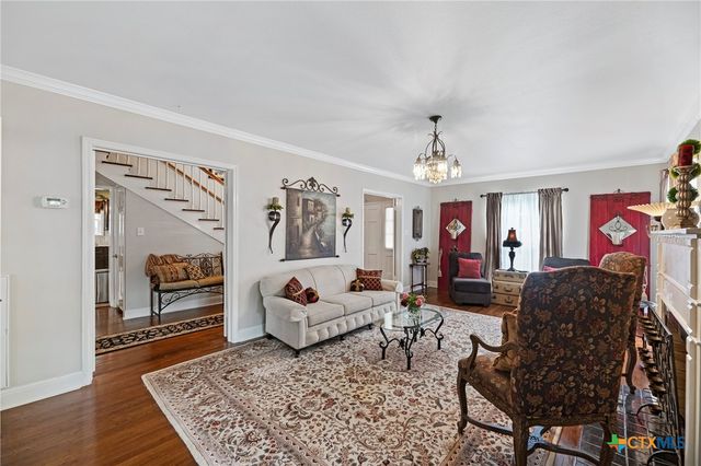 1001 N Adams Street, Beeville, TX 78102