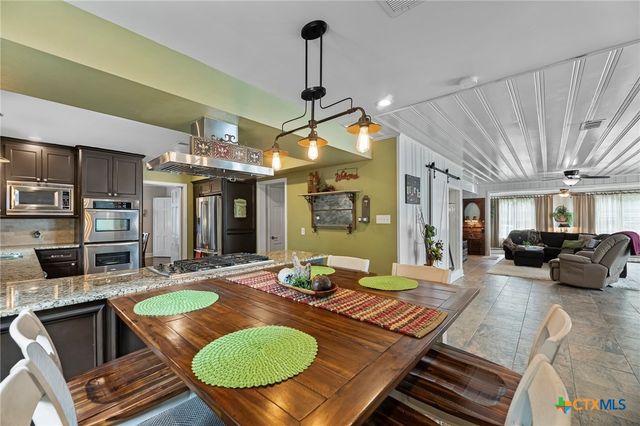 1001 N Adams Street, Beeville, TX 78102