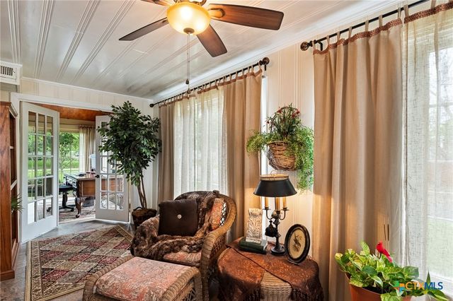 1001 N Adams Street, Beeville, TX 78102