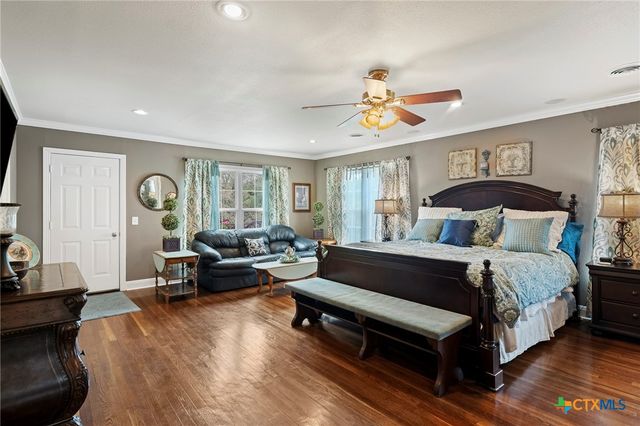 1001 N Adams Street, Beeville, TX 78102