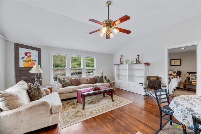 1001 N Adams Street, Beeville, TX 78102