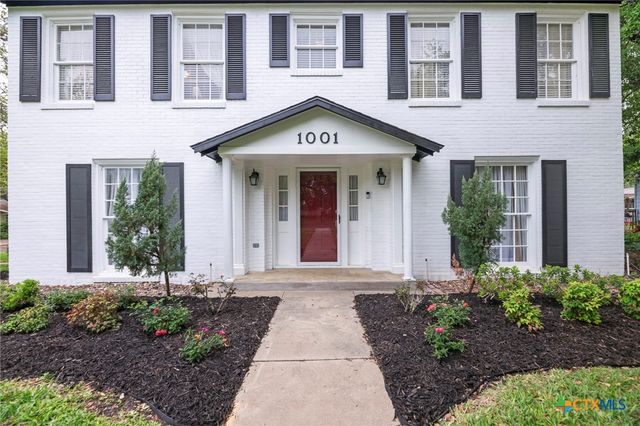 1001 N Adams Street, Beeville, TX 78102