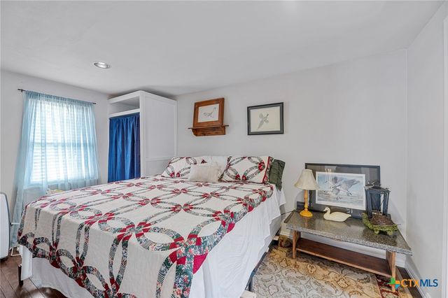 1001 N Adams Street, Beeville, TX 78102