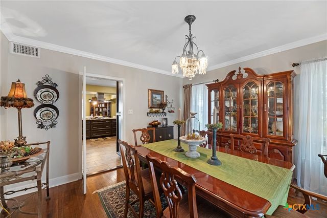 1001 N Adams Street, Beeville, TX 78102