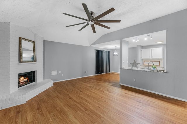 422 Capehill Drive, Houston, TX 77598