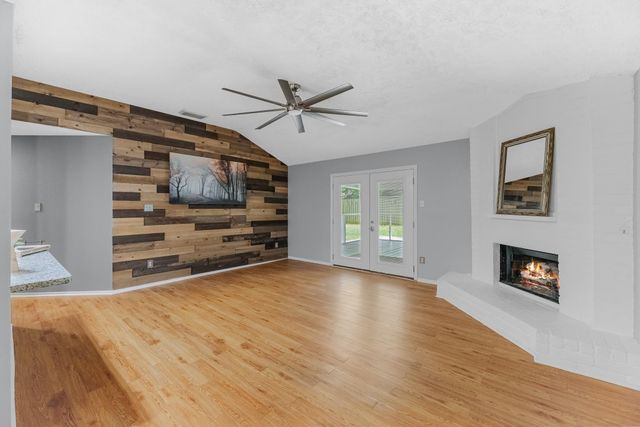 422 Capehill Drive, Houston, TX 77598