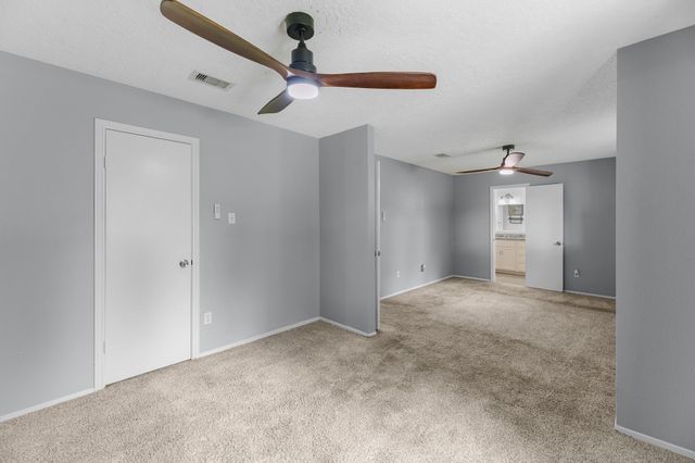 422 Capehill Drive, Houston, TX 77598
