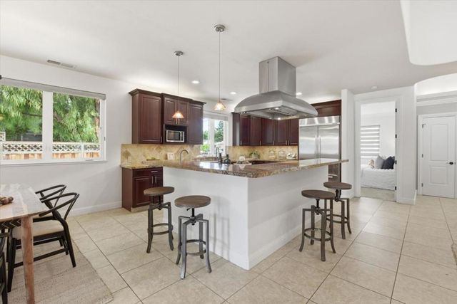 155 W Rosemary Lane, Campbell, CA 95008