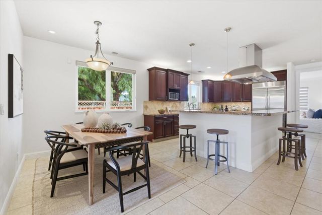 155 W Rosemary Lane, Campbell, CA 95008