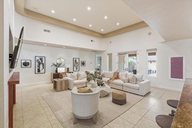 155 W Rosemary Lane, Campbell, CA 95008