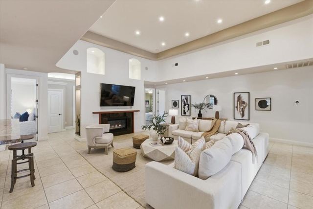 155 W Rosemary Lane, Campbell, CA 95008