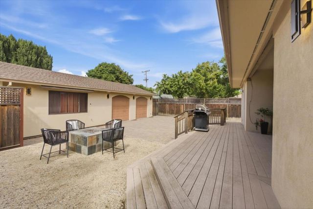 155 W Rosemary Lane, Campbell, CA 95008