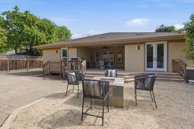 155 W Rosemary Lane, Campbell, CA 95008