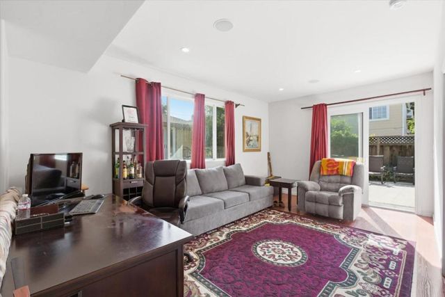 155 W Rosemary Lane, Campbell, CA 95008