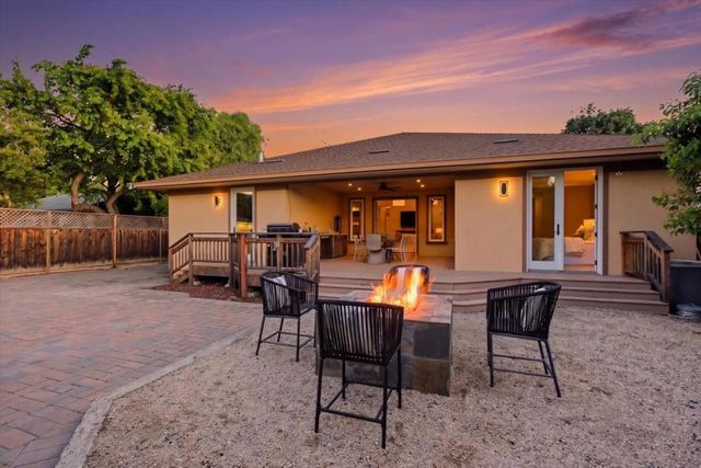 155 W Rosemary Lane, Campbell, CA 95008