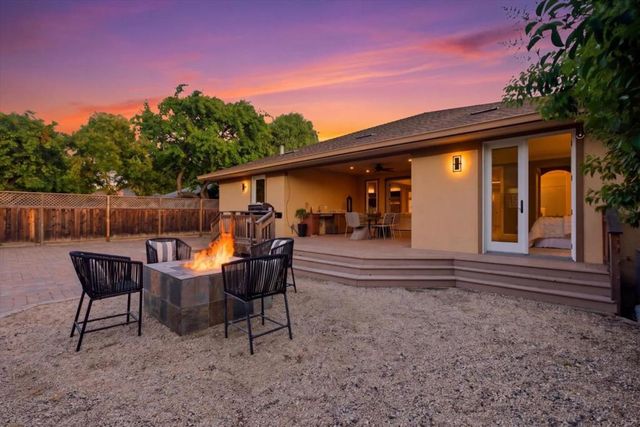 155 W Rosemary Lane, Campbell, CA 95008