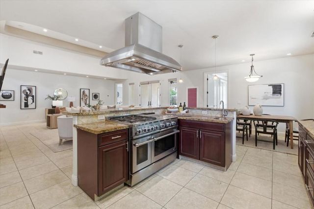 155 W Rosemary Lane, Campbell, CA 95008