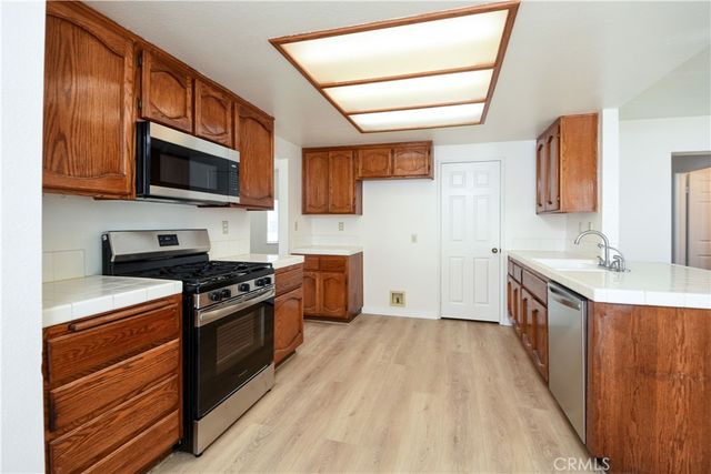 974 Peridot, Hemet, CA 92543