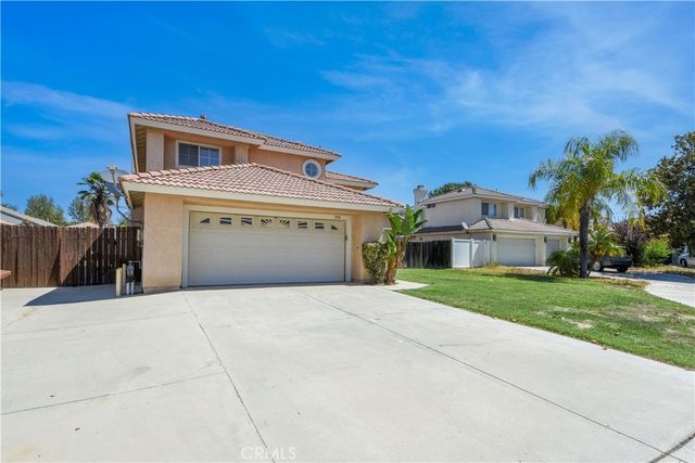 974 Peridot, Hemet, CA 92543