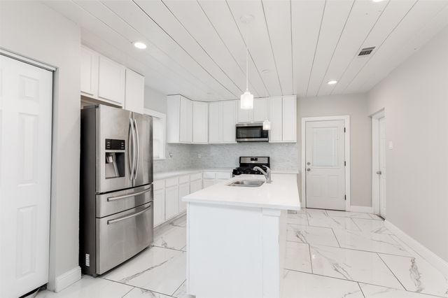 5702 Ellsworth Avenue, Dallas, TX 75206