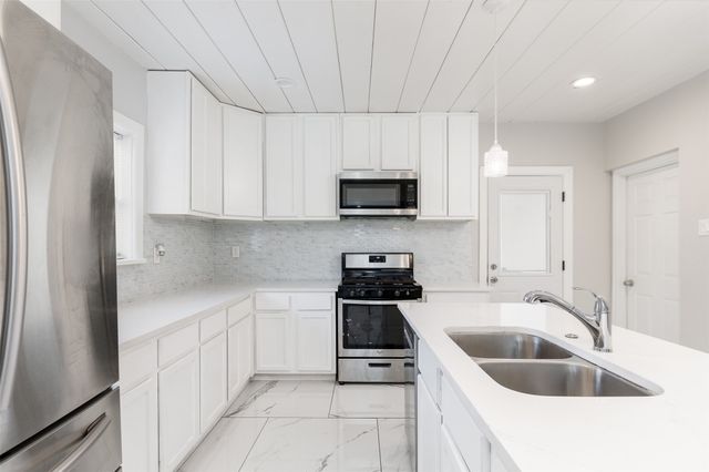5702 Ellsworth Avenue, Dallas, TX 75206