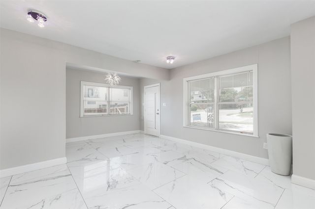 5702 Ellsworth Avenue, Dallas, TX 75206