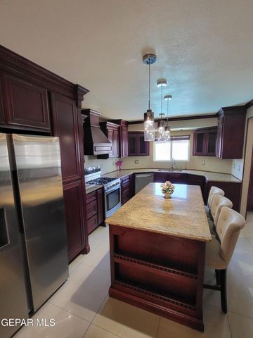 2112 SEA PALM Drive, El Paso, TX 79936