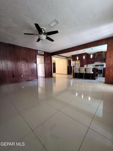 2112 SEA PALM Drive, El Paso, TX 79936