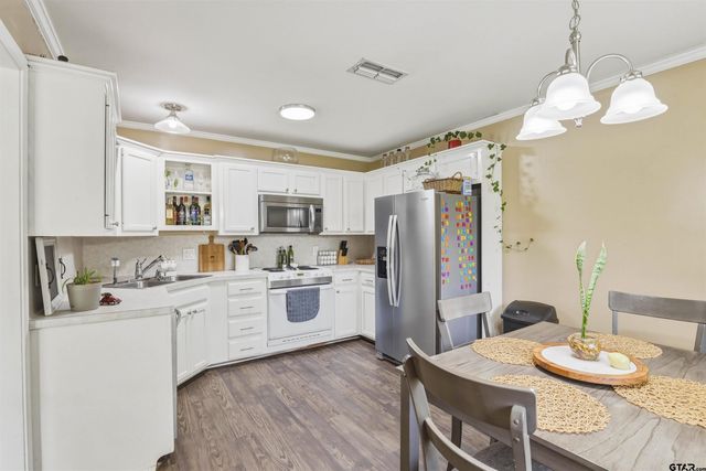 110 Peggy Ruth, Longview, TX 75605