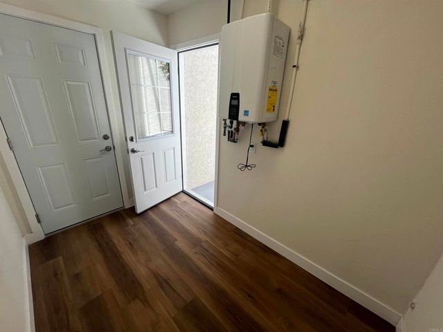 329 E South Avenue, Redlands, CA 92373