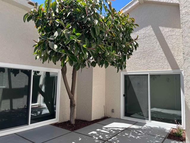329 E South Avenue, Redlands, CA 92373