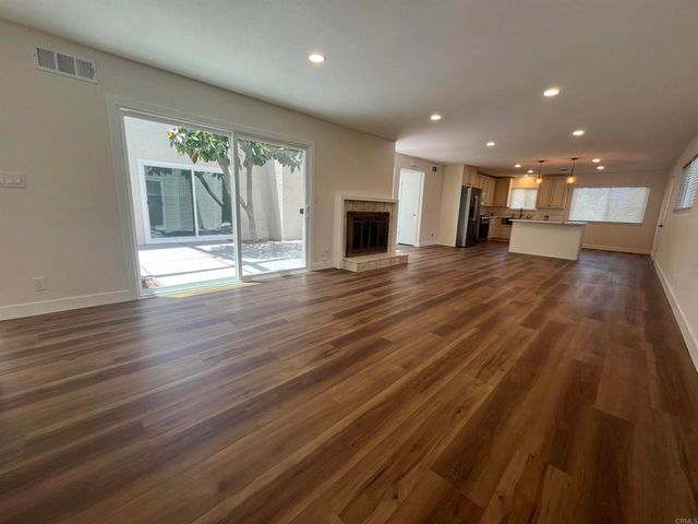 329 E South Avenue, Redlands, CA 92373