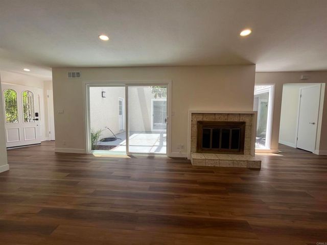 329 E South Avenue, Redlands, CA 92373