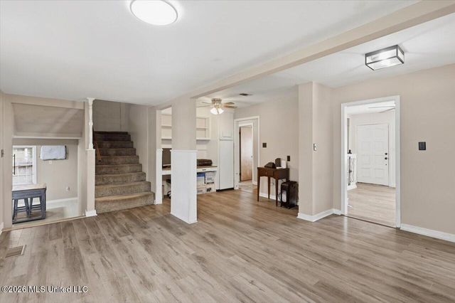 119 Oak Park Drive, Pearl, MS 39208