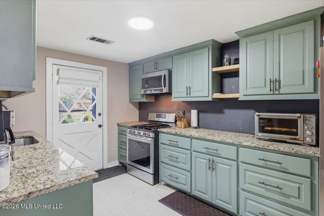 119 Oak Park Drive, Pearl, MS 39208