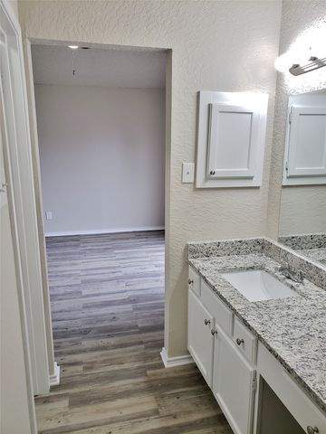 1415 Smokehouse Street, Mesquite, TX 75149