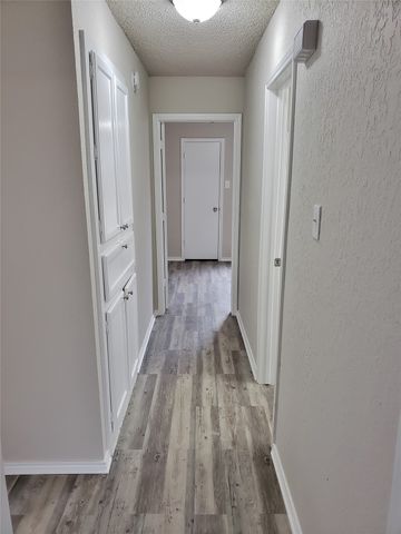 1415 Smokehouse Street, Mesquite, TX 75149