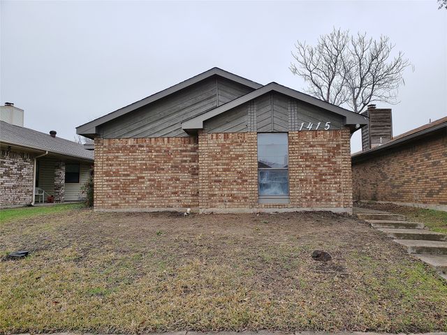1415 Smokehouse Street, Mesquite, TX 75149