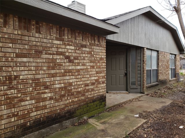 1415 Smokehouse Street, Mesquite, TX 75149