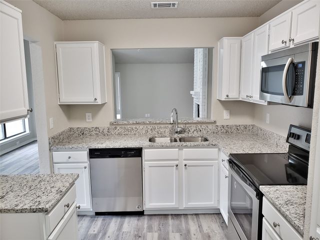 1415 Smokehouse Street, Mesquite, TX 75149